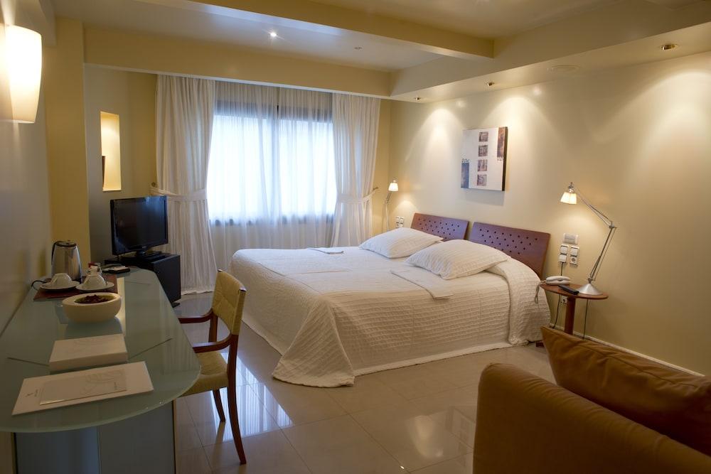 A Casa Canut Hotel Gastronomic Les Escaldes Bagian luar foto A room at the hotel