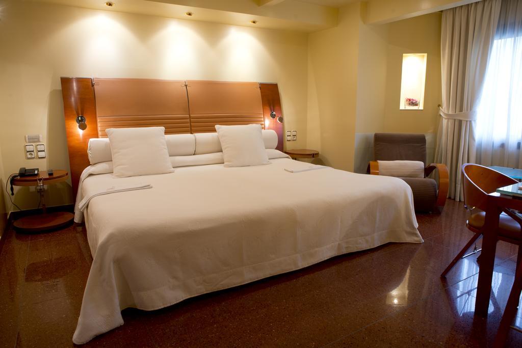 A Casa Canut Hotel Gastronomic Les Escaldes Bagian luar foto A room at the hotel