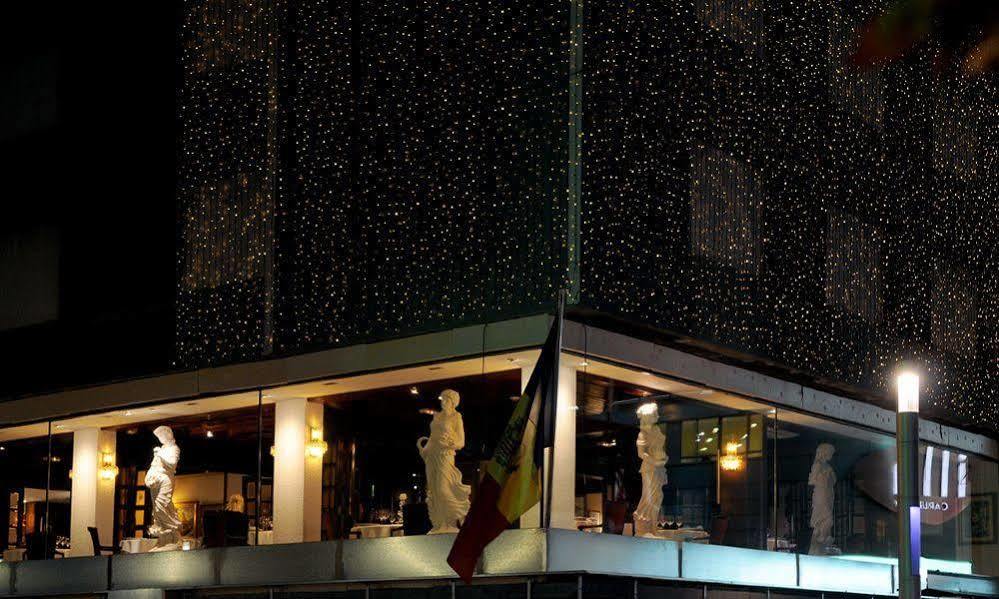 A Casa Canut Hotel Gastronomic Les Escaldes Bagian luar foto The German Embassy in Athens