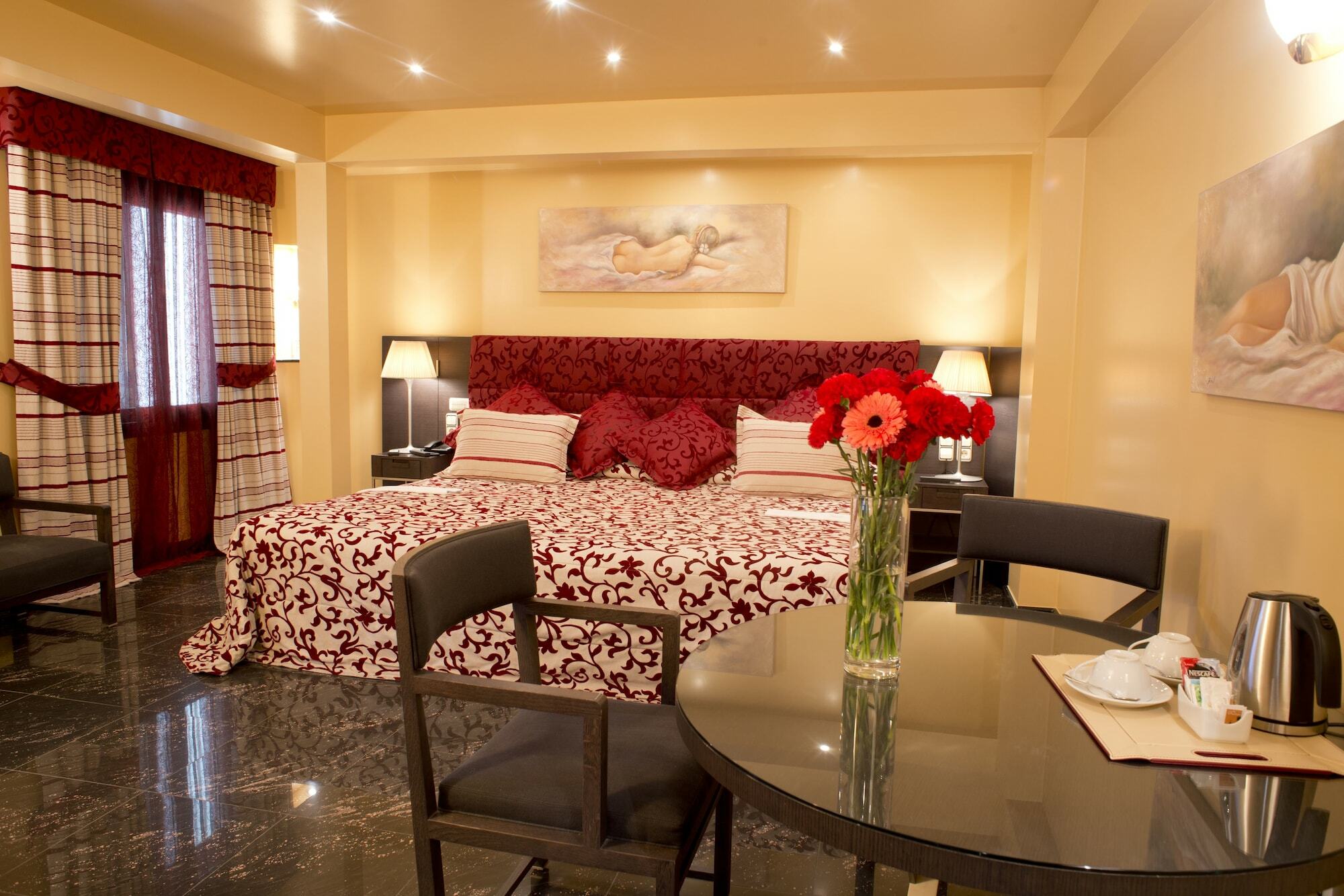 A Casa Canut Hotel Gastronomic Les Escaldes Bagian luar foto A room at the hotel